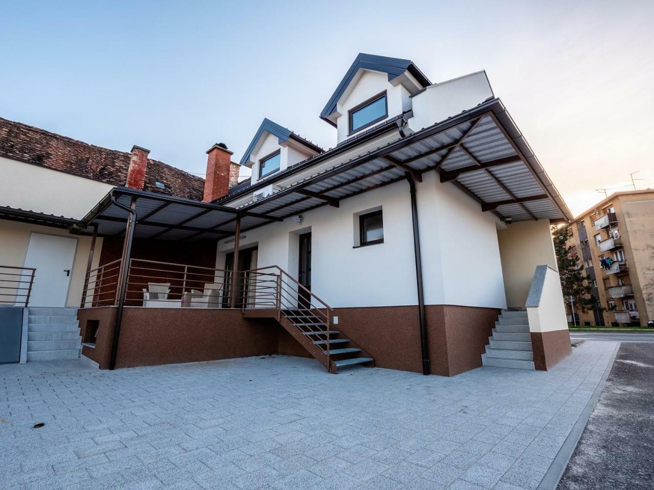 Eva Rooms & Studio Apartment Karlovac Exteriör bild