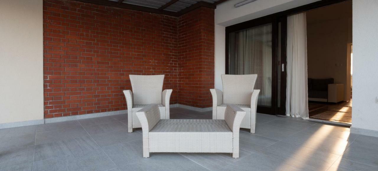 Eva Rooms & Studio Apartment Karlovac Exteriör bild